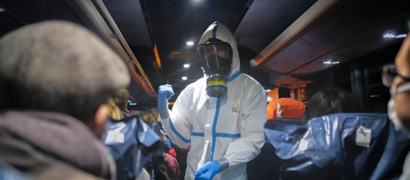 Κορωνοϊός: Τι δήλωσε ο Έλληνας που επέστρεψε από την Ουχάν - «Πόλη φάντασμα ο κόσμος δεν μπορεί να φύγει»